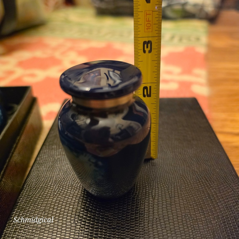 Set of 4 Small Keepsake Urns for Ashes Blue Dove Memorial Mini Urns Boxed - Picture 5 of 9